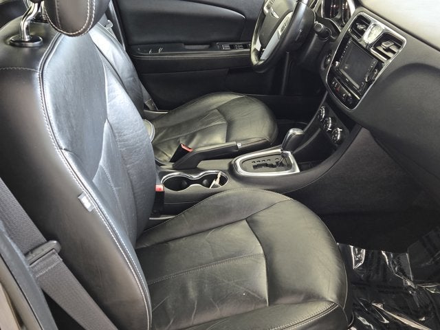 2012 Chrysler 200 Limited