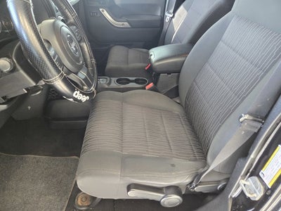 2012 Jeep Wrangler Unlimited Unlimited Sahara