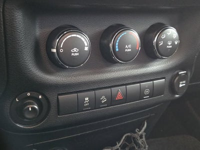 2012 Jeep Wrangler Unlimited Unlimited Sahara