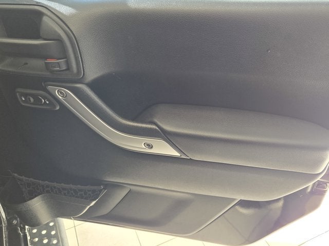 2012 Jeep Wrangler Unlimited Unlimited Sahara