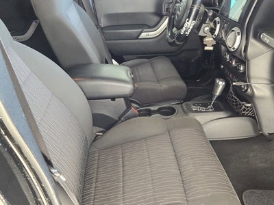 2012 Jeep Wrangler Unlimited Unlimited Sahara