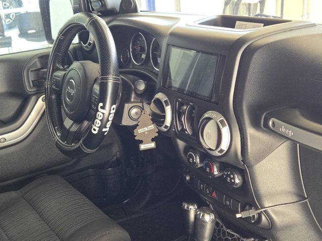 2012 Jeep Wrangler Unlimited Unlimited Sahara