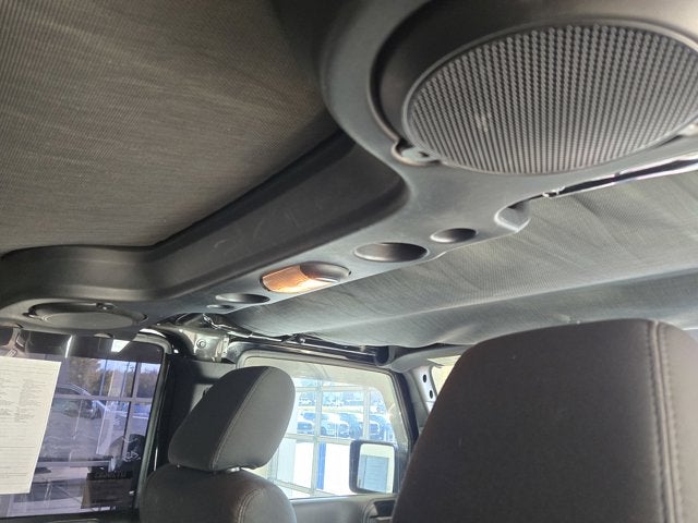 2012 Jeep Wrangler Unlimited Unlimited Sahara