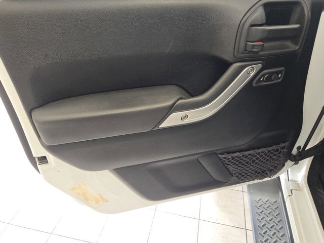 2012 Jeep Wrangler Unlimited Unlimited Sahara