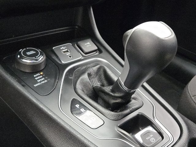 2020 Jeep Cherokee Upland