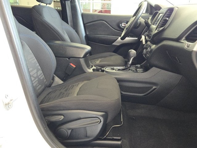 2020 Jeep Cherokee Upland