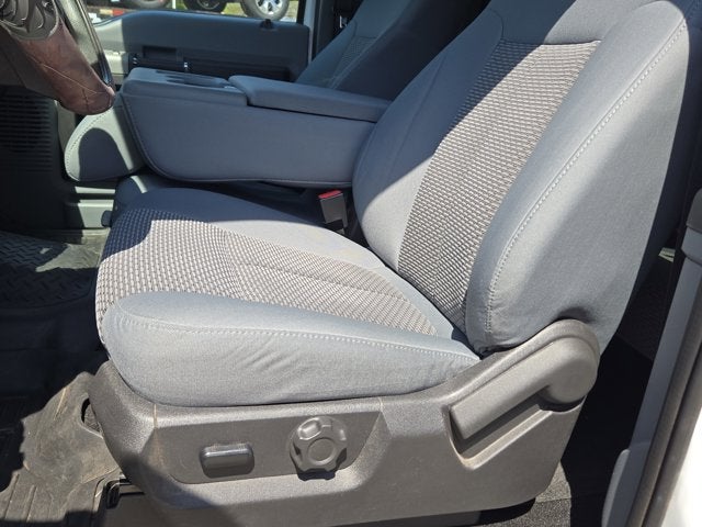 2014 Ford Super Duty F-450 DRW XLT