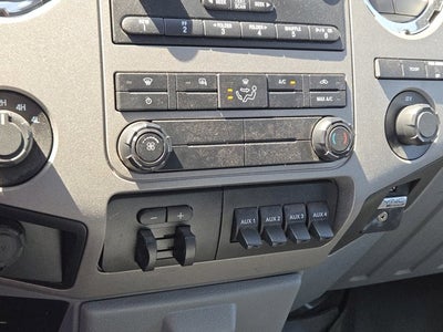 2014 Ford Super Duty F-450 DRW XLT