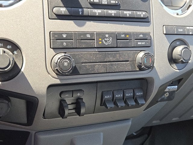 2014 Ford Super Duty F-450 DRW XLT