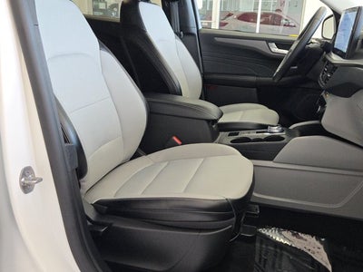 2024 Ford Escape Base