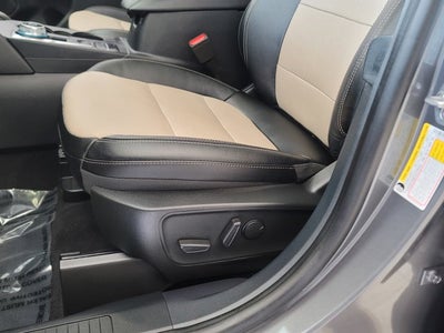 2022 Ford Escape Titanium AWD