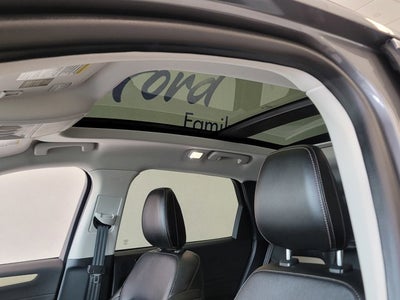 2022 Ford Escape Titanium AWD