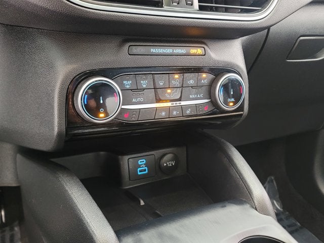2022 Ford Escape Titanium AWD