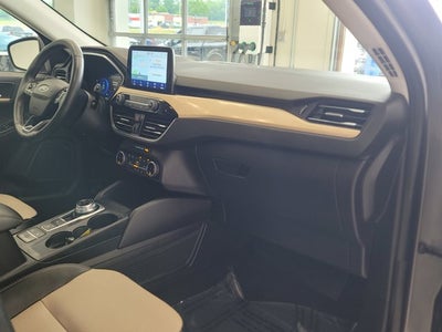 2022 Ford Escape Titanium AWD