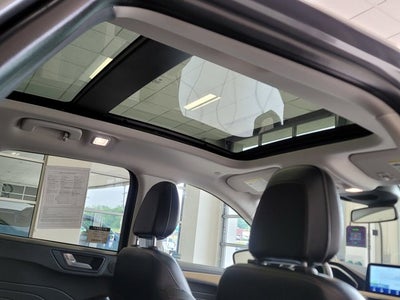 2022 Ford Escape Titanium AWD