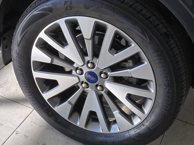 2022 Ford Escape Titanium AWD
