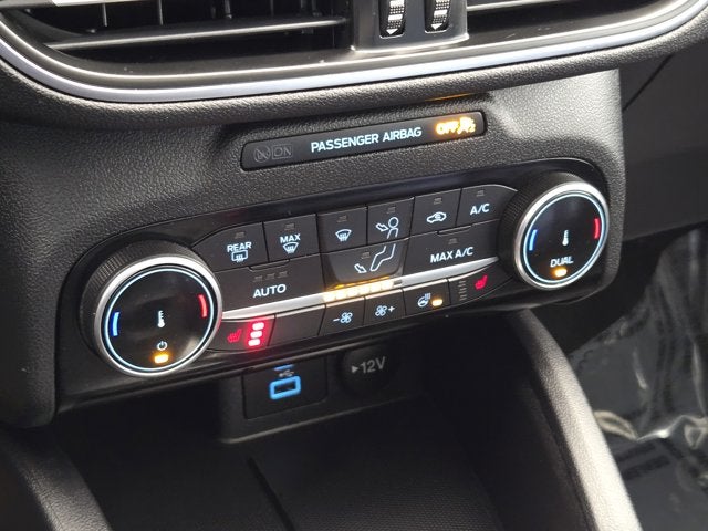 2022 Ford Escape Titanium AWD