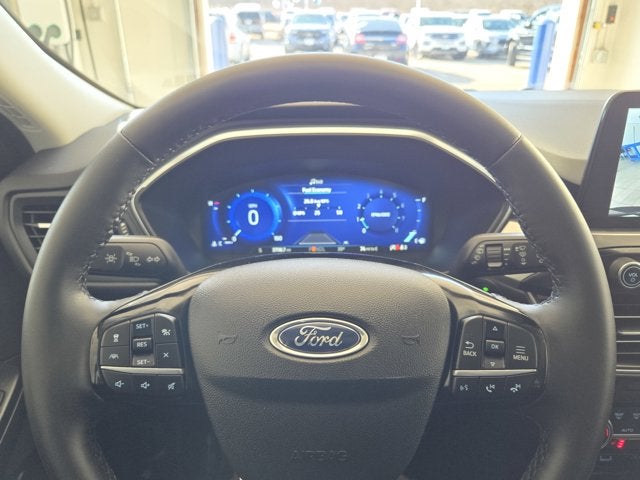 2022 Ford Escape Titanium AWD