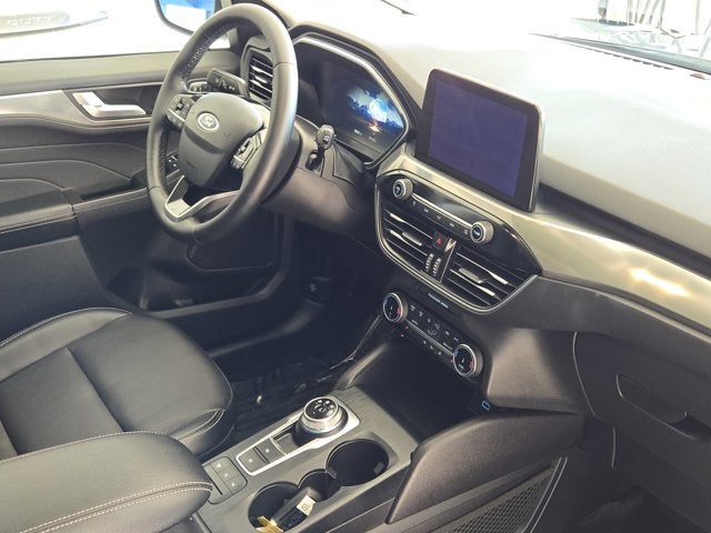 2022 Ford Escape Titanium AWD