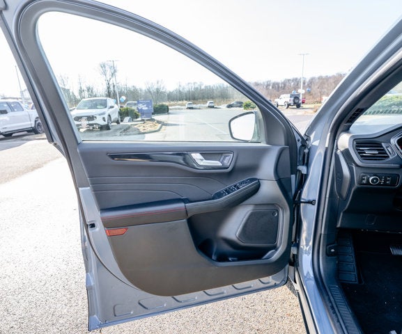 2026 Ford Escape ST-Line Select