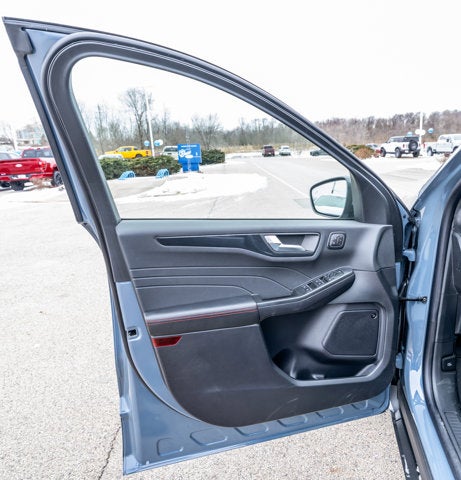 2026 Ford Escape ST-Line Elite