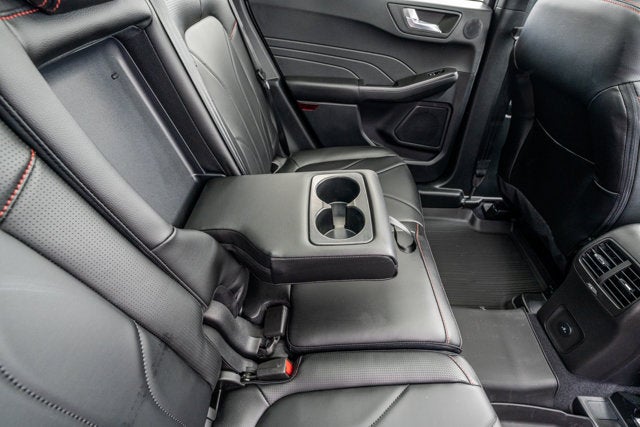 2026 Ford Escape ST-Line Elite