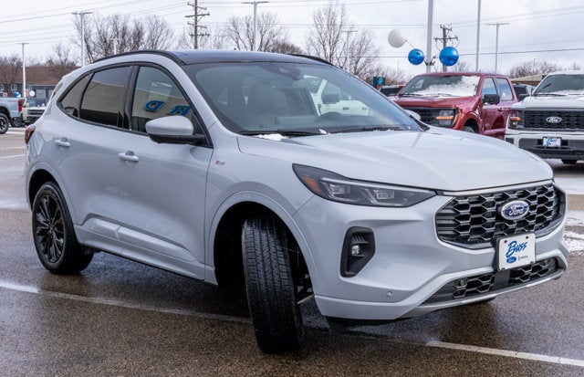 2026 Ford Escape ST-Line Elite