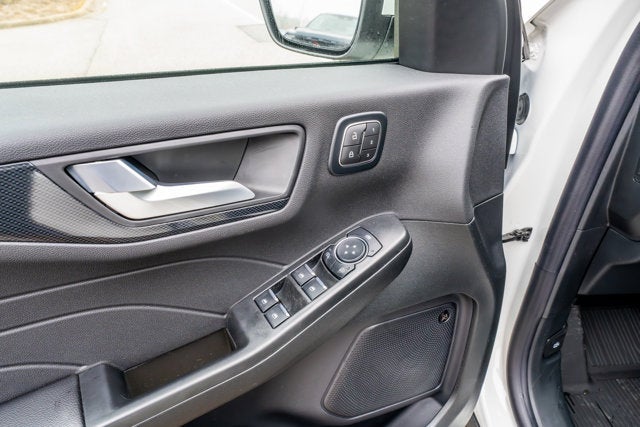 2026 Ford Escape ST-Line Elite