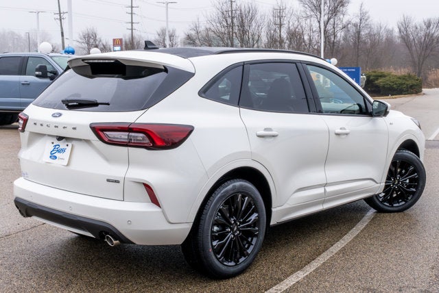 2026 Ford Escape ST-Line Elite