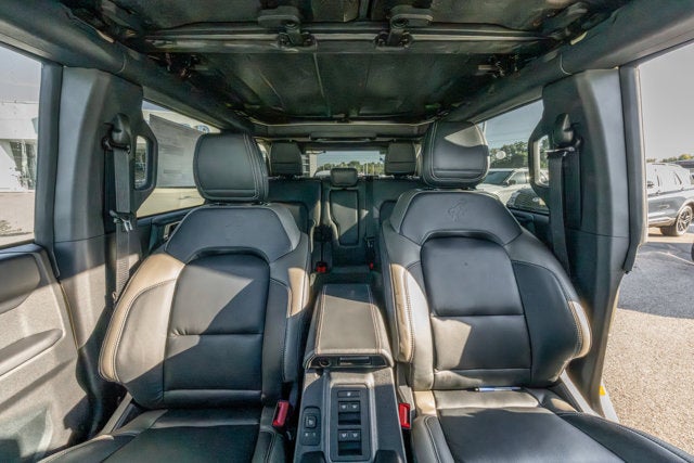 2025 Ford Bronco Outer Banks®