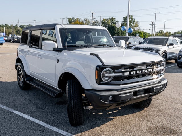 2025 Ford Bronco Outer Banks®