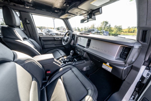 2025 Ford Bronco Outer Banks®