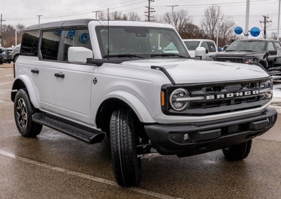 2026 Ford Bronco Outer Banks®