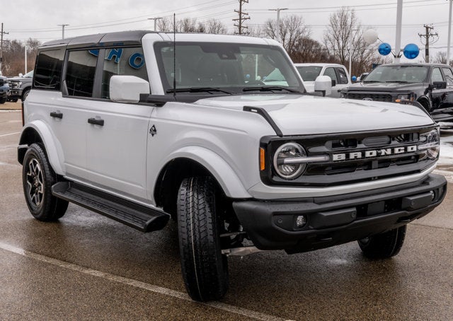 2026 Ford Bronco Outer Banks®