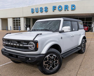 2025 Ford Bronco Outer Banks®