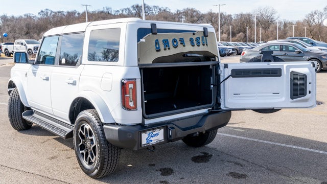 2025 Ford Bronco Outer Banks®