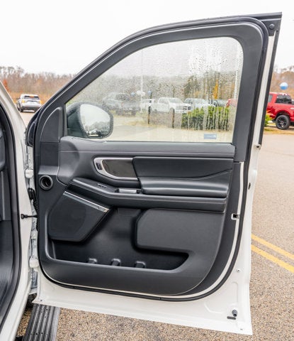 2025 Ford Expedition Platinum® MAX