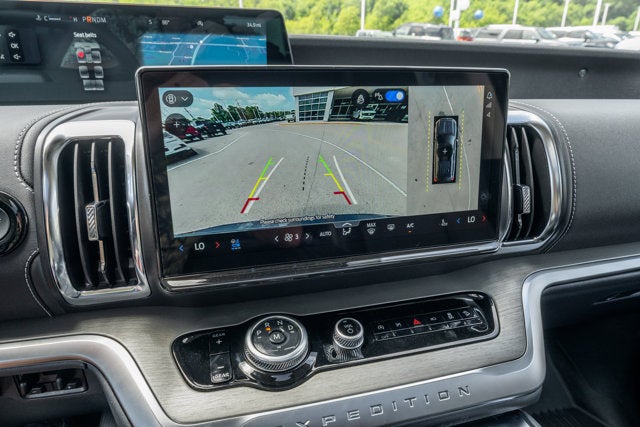 2026 Ford Expedition Platinum®
