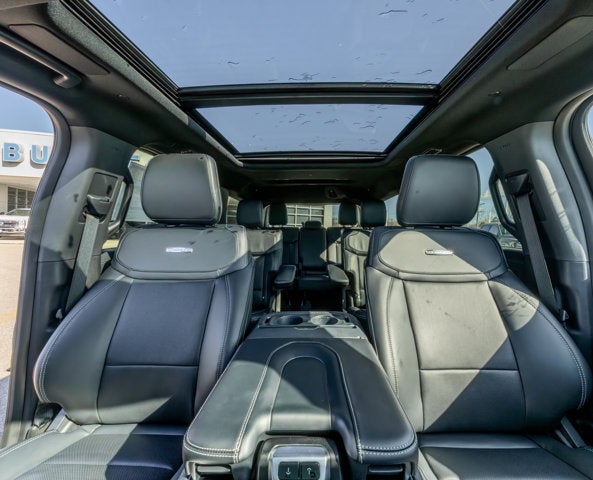 2026 Ford Expedition Platinum®