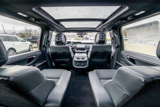 2026 Ford Expedition Platinum®