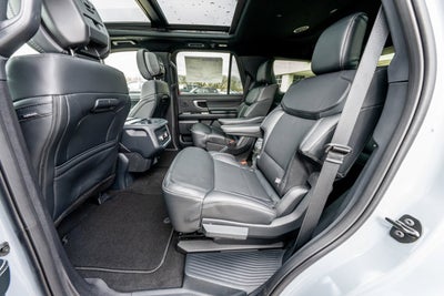 2026 Ford Expedition Platinum®