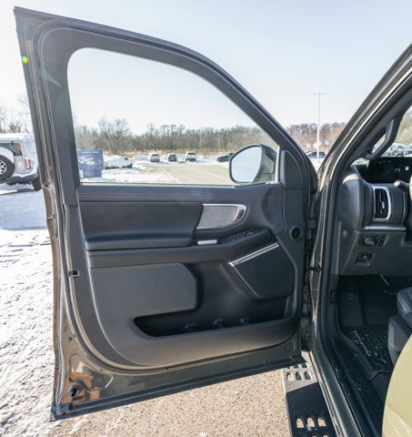 2025 Ford Expedition TREMOR®