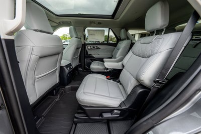 2026 Ford Explorer Platinum™