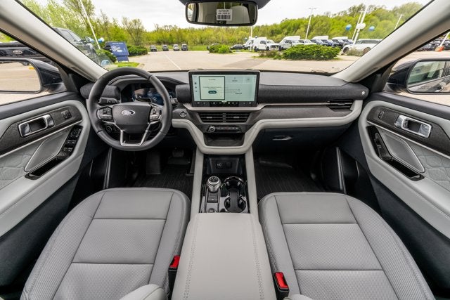 2026 Ford Explorer Platinum™