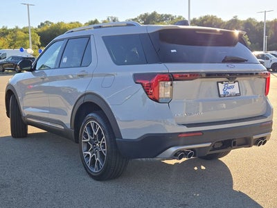 2027 Ford Explorer Platinum™