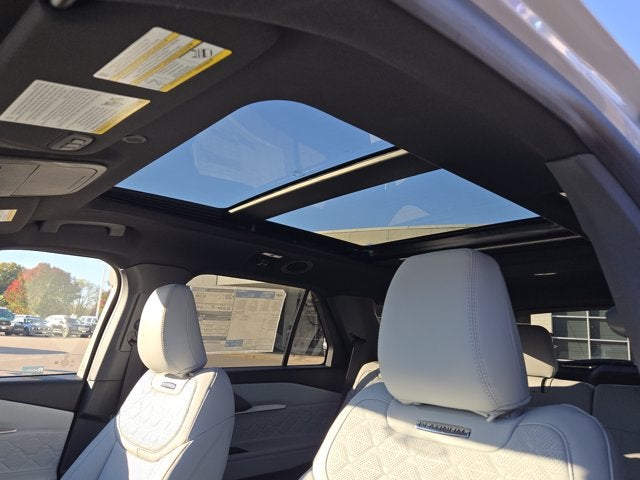2027 Ford Explorer Platinum™