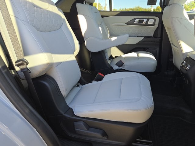 2027 Ford Explorer Platinum™