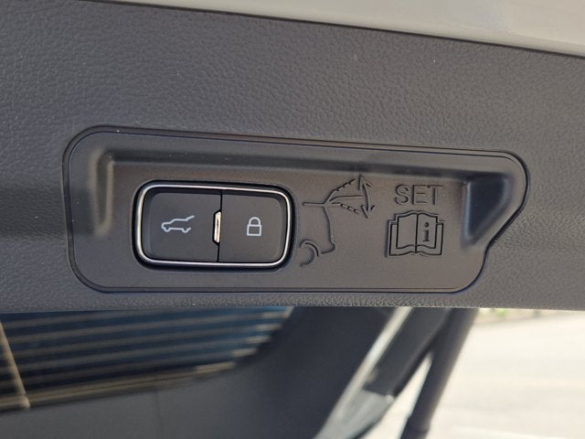 2027 Ford Explorer Platinum™