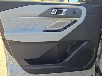 2027 Ford Explorer Platinum™