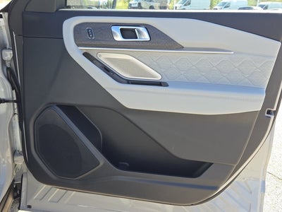 2027 Ford Explorer Platinum™